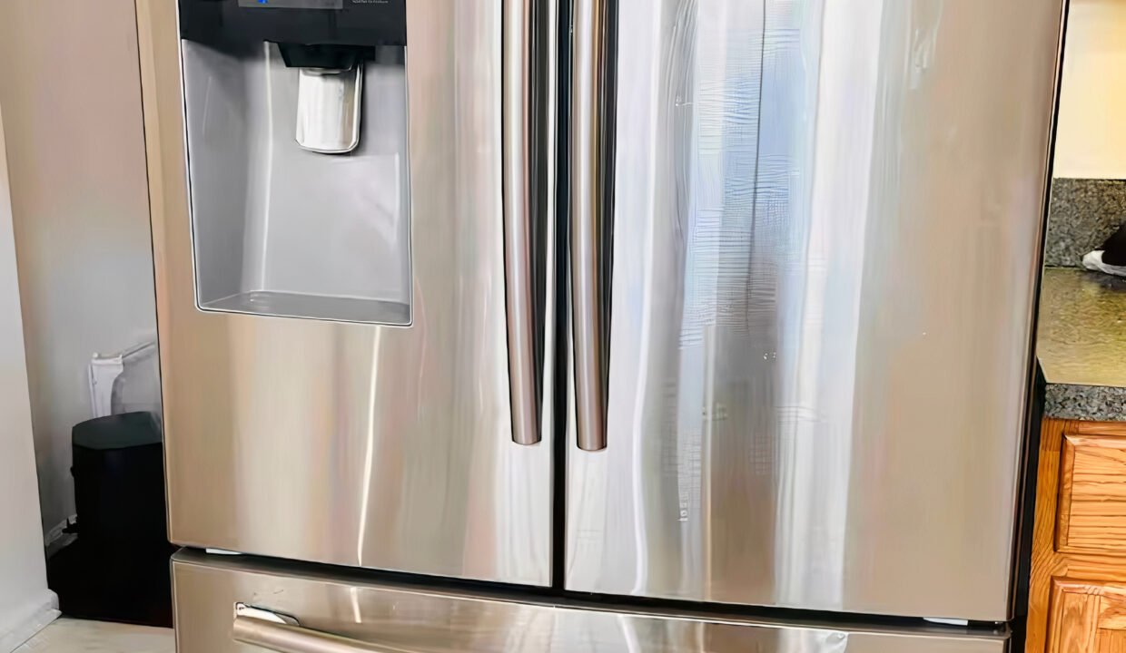 imgi_46_08aabf86-37aa-4a09-bc74-47b3ea7432c6_LE_upscale_balanced_x4